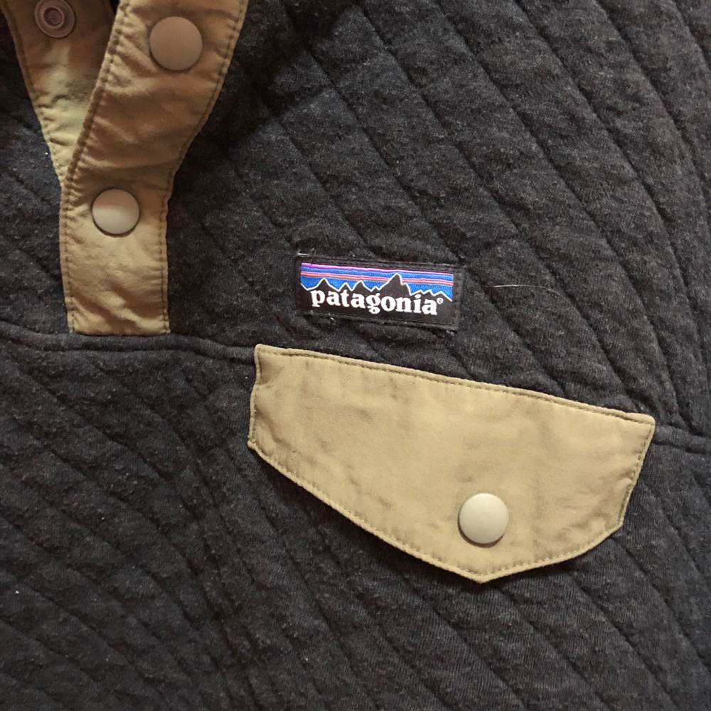Patagonia woman sweater size L